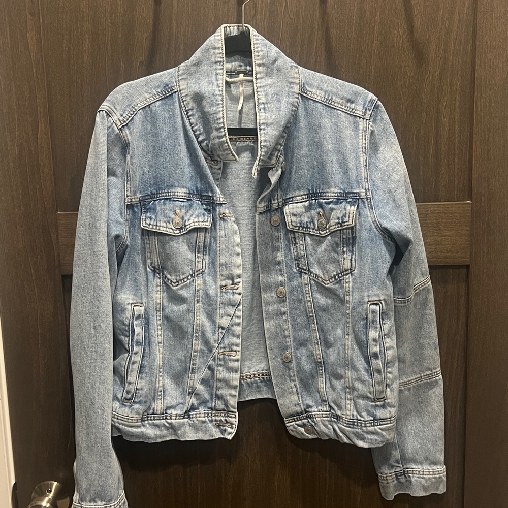 FREE PEOPLE | Rumors Denim Jacket in Light Indigo